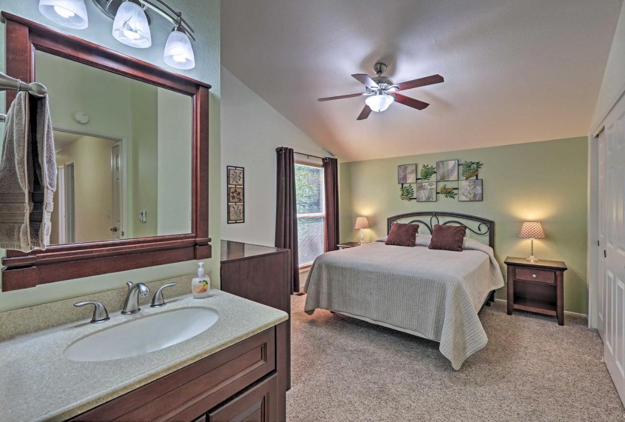 Flagstaff Townhome With Deck Easy Access Downtown! Екстер'єр фото