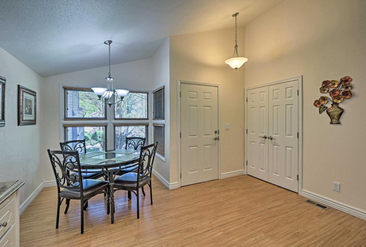 Flagstaff Townhome With Deck Easy Access Downtown! Екстер'єр фото