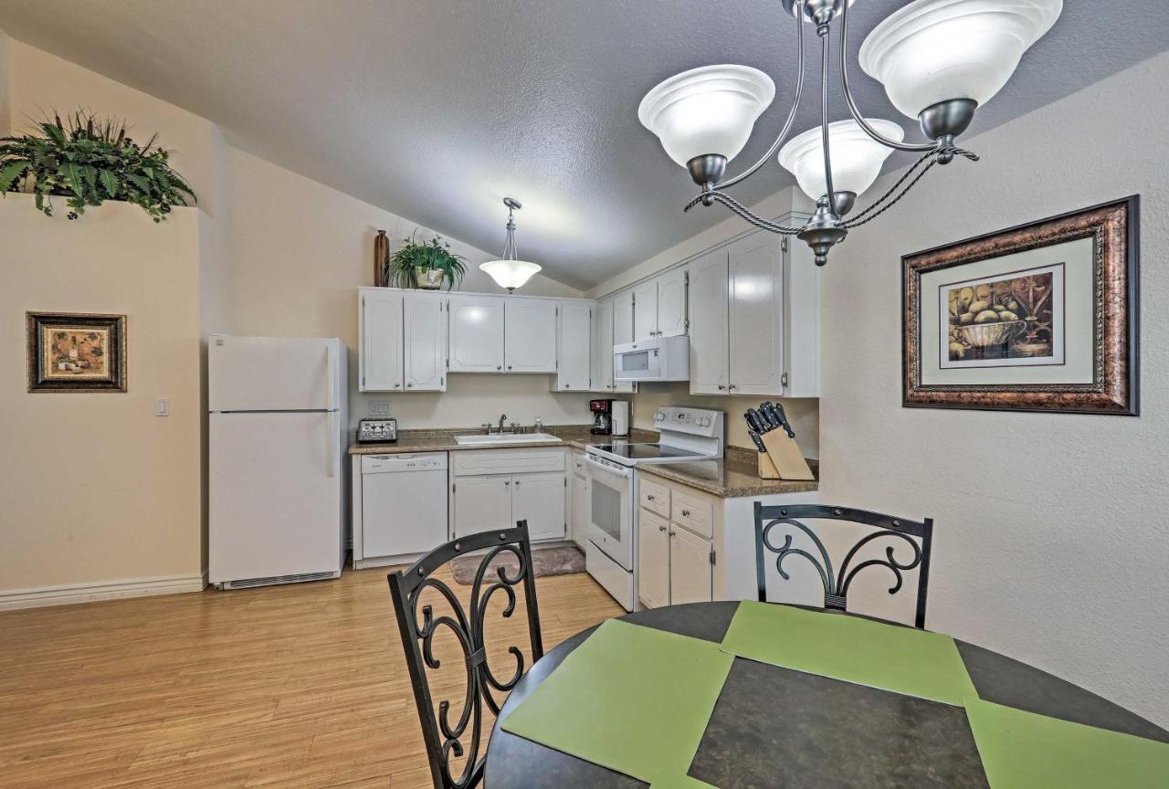 Flagstaff Townhome With Deck Easy Access Downtown! Екстер'єр фото